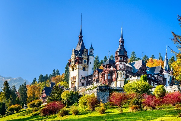 Peles_Castle_Romania_shutterstock_285846593_resized.jpg